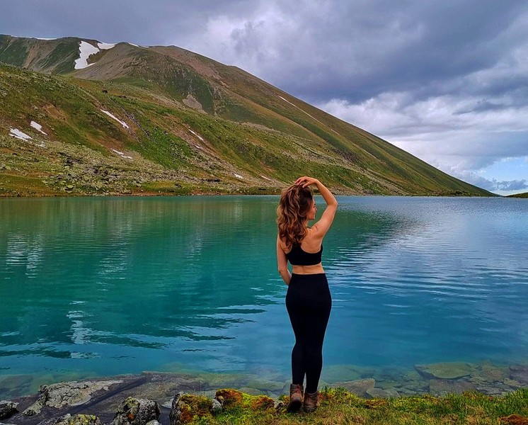 А давай в Домбай? Треккинг без рюкзаков с проживанием в отеле