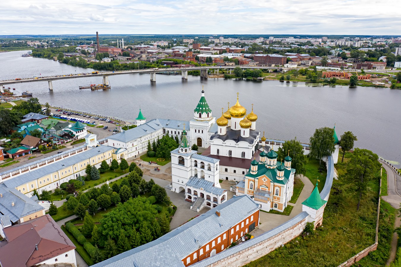 Главное изображение экскурсии - Ярославль и Кострома одним днём