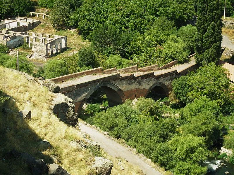 Неизведанная Армения: Аштарак с историком