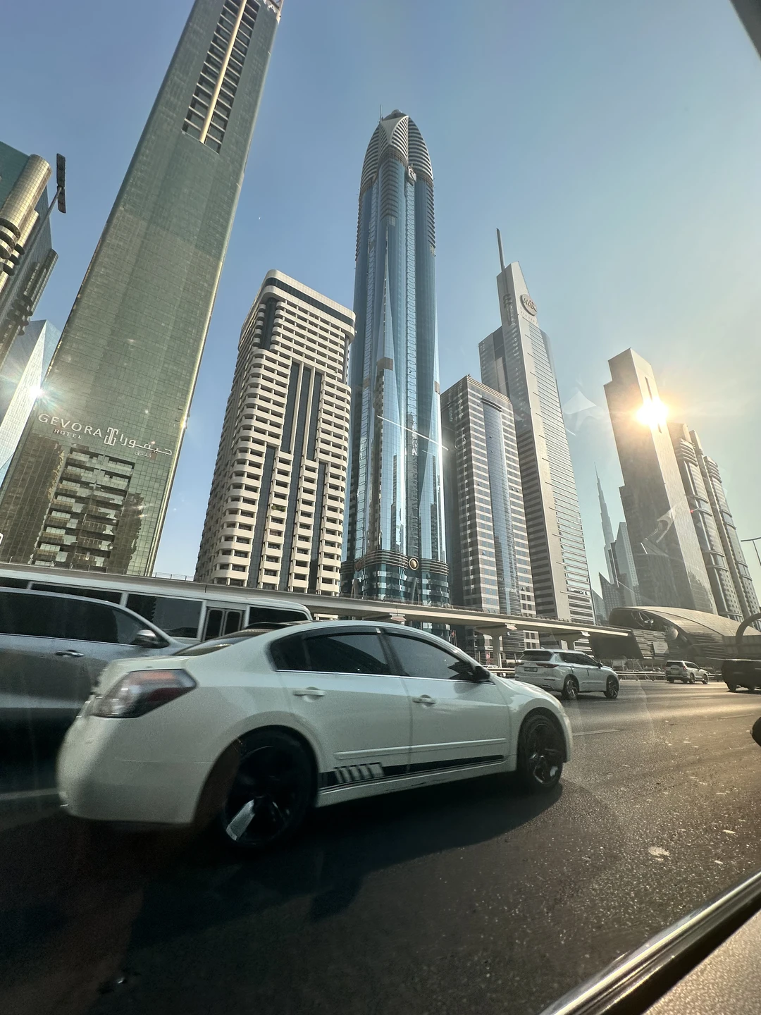 Очень понравилась экскурсия с Умаром! Приехал, забрал нас на машине из отеля, без опозданий, без задержек