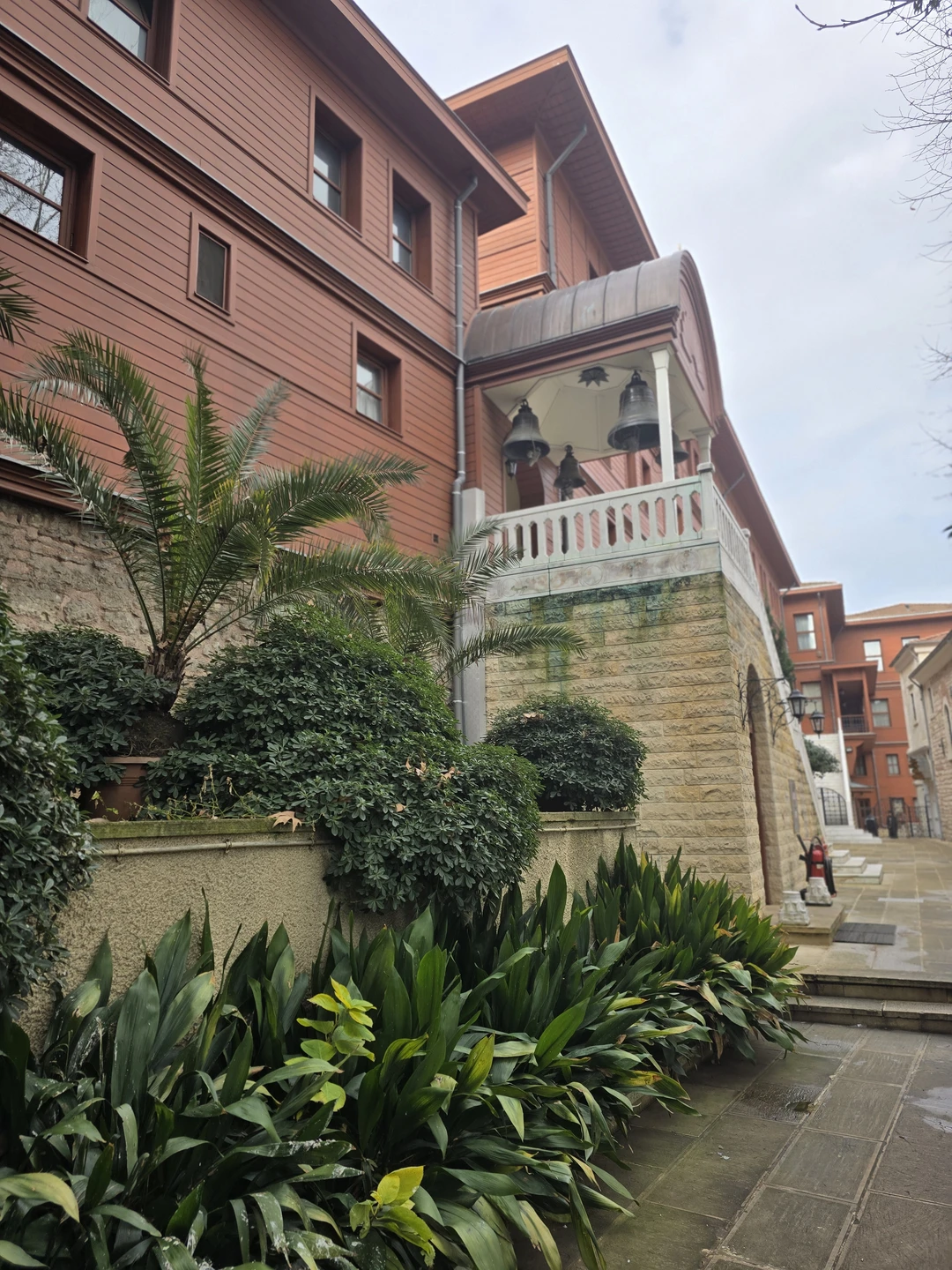 Мы увидели Истамбул с воды и с высоты, и город масштабно, красиво и неожиданно открылся. Маршрут