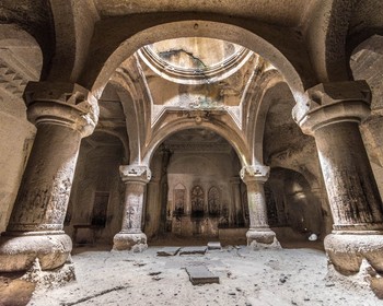 Монастырь Гегард, храм Гарни и дегустация коньяка