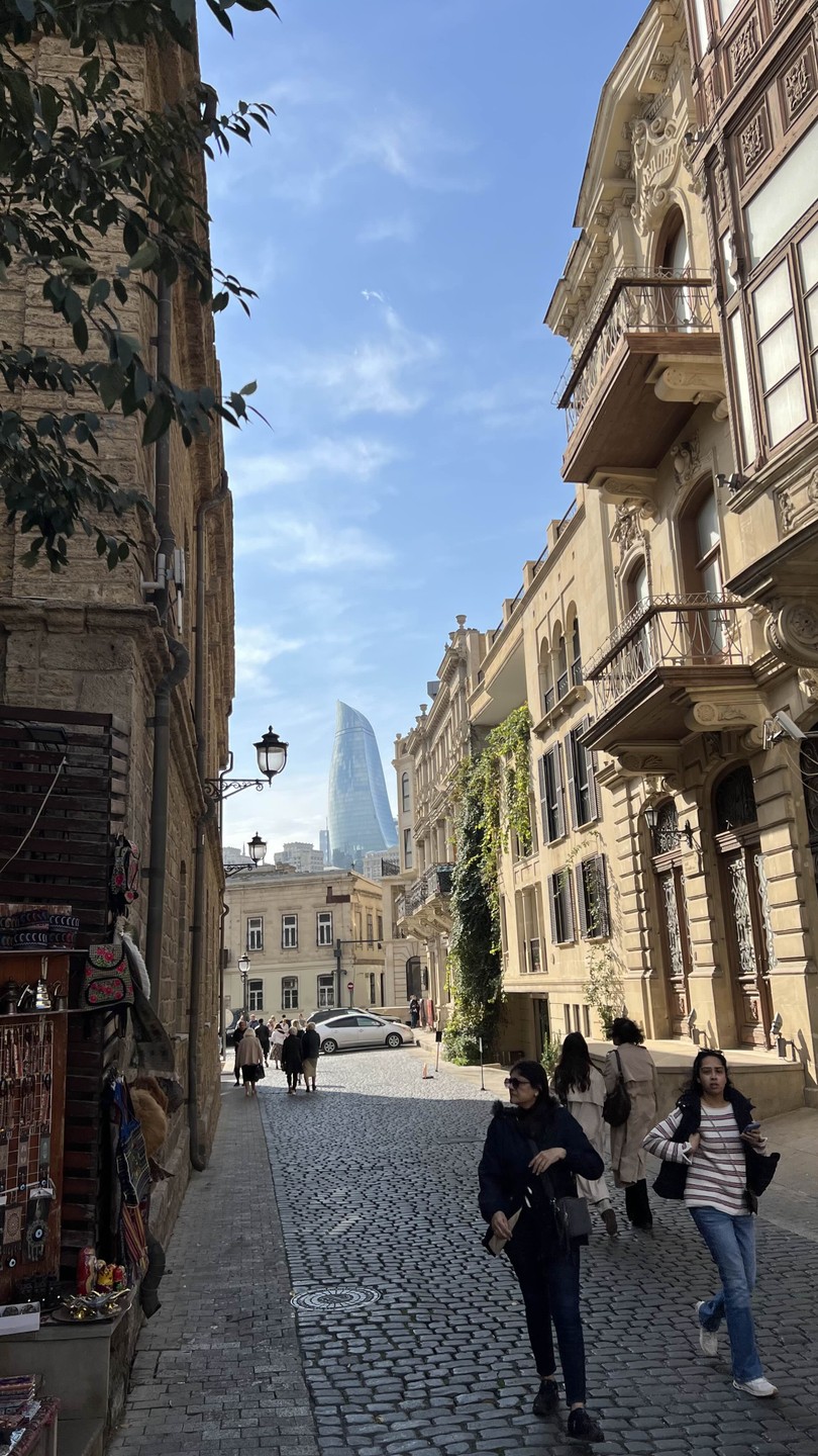 По каменным улочкам Старого города (Olga)