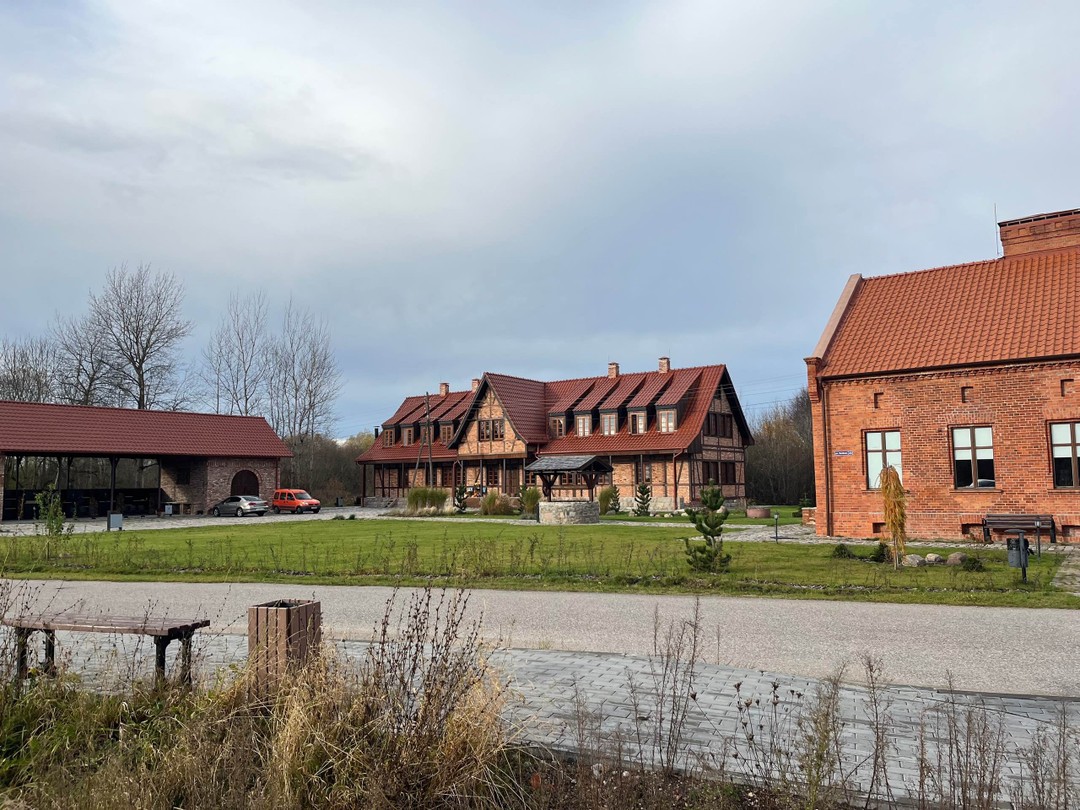 Мы побывали в доме Канта, на конезаводе, в районе сколковцев)) и в Гусеве! Было очень интересно,