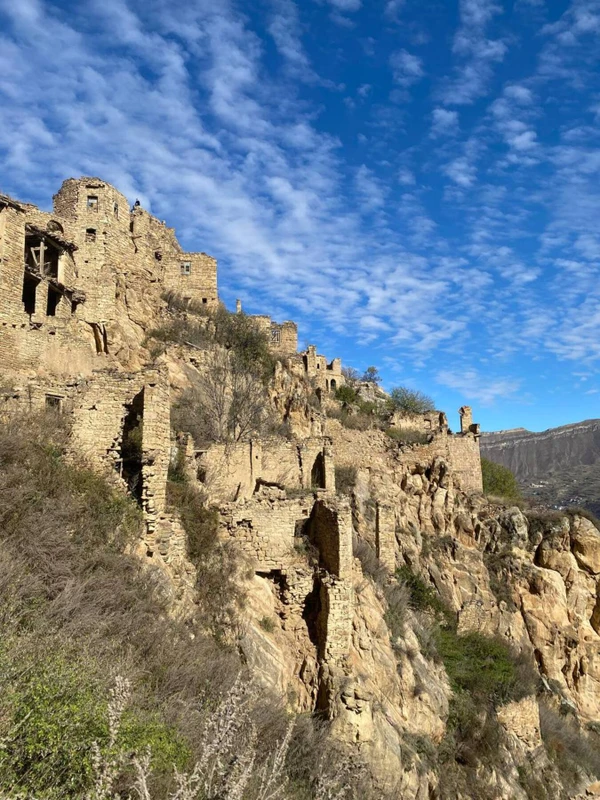 Исследовать Гамсутль, Чохские террасы и Салтинский подземный водопад (из Махачкалы)