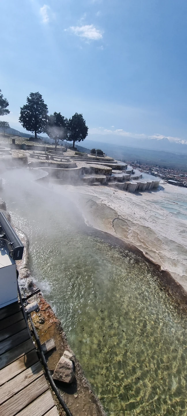 Тур,,Удовольствие по- турецки,, мы посещали вместе с мужем. Неожиданно великолепные отели, богатый шведский стол в них