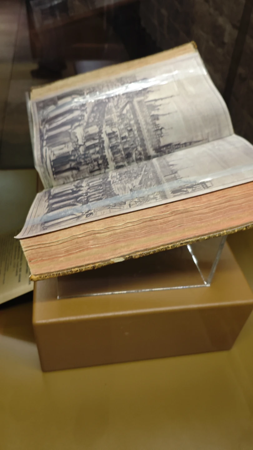 Гид Наталия. Интересно, информативно, детям и взрослым понравилось. Одевайтесь теплее. Рекомендуем. Пойдем еще по другими маршрутам