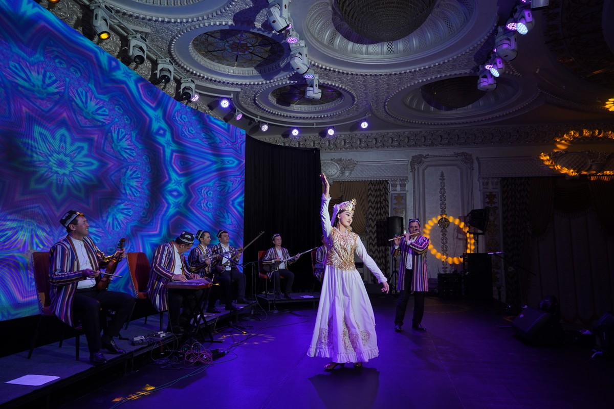 Билет на национальное музыкальное шоу в Самарканде (8/14)