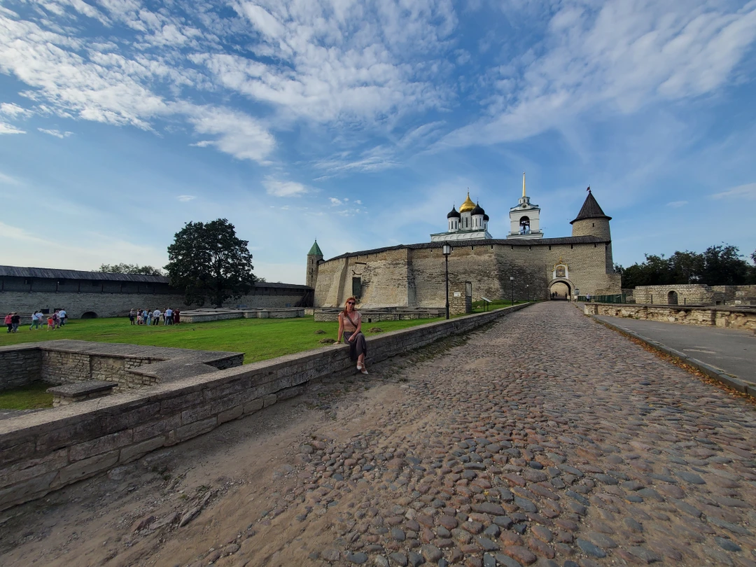 Псков в лицах, сюжетах и легендах (на вашем авто) (Ольга)