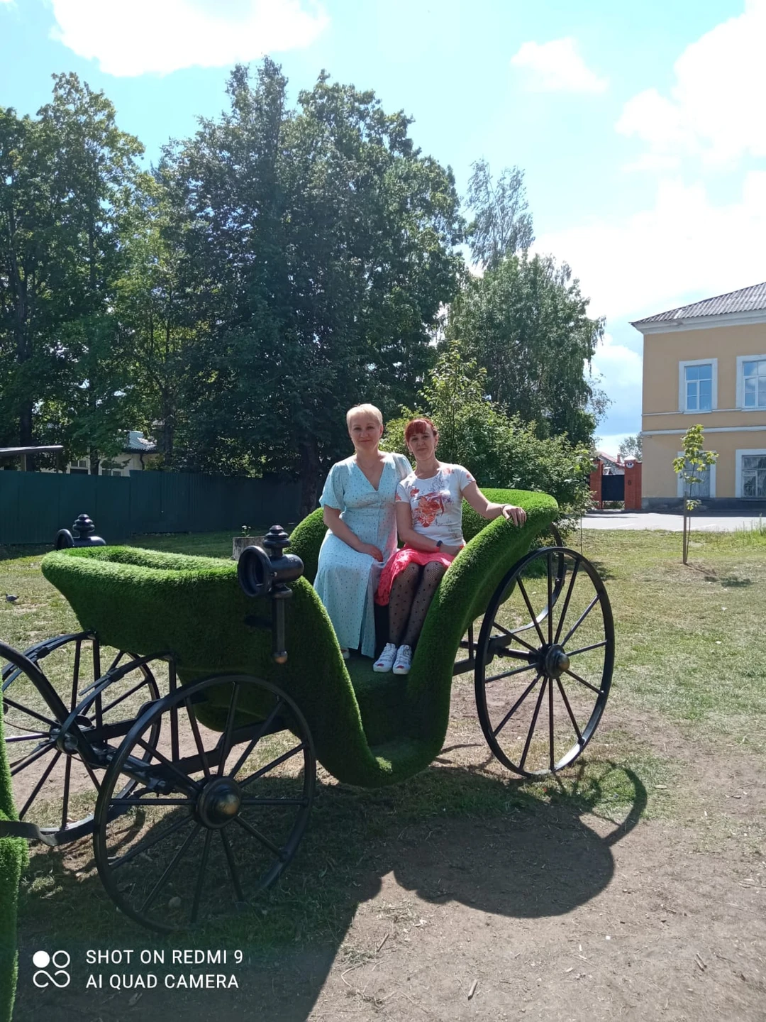 Замечательная экскурсия! Большое спасибо водителю Дмитрию и экскурсоводу Людмиле Николаевне. Рекомендую к посещению