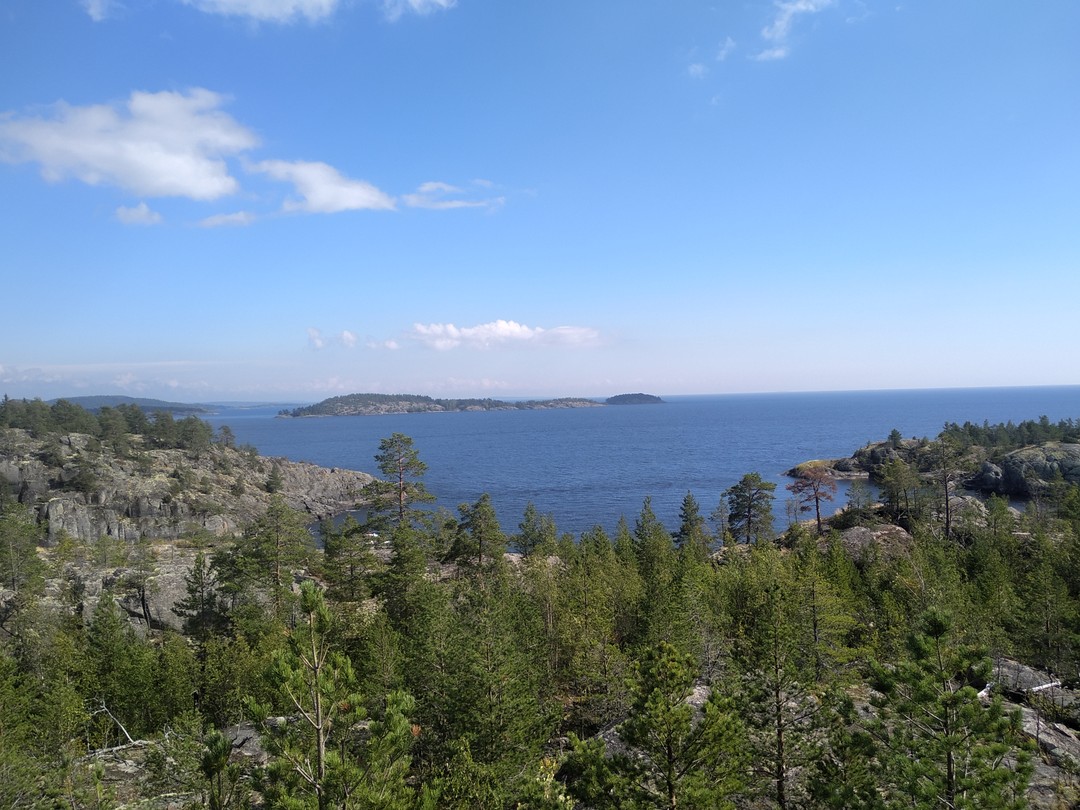 По Ладожским шхерам на маленькой лодке (Денис)