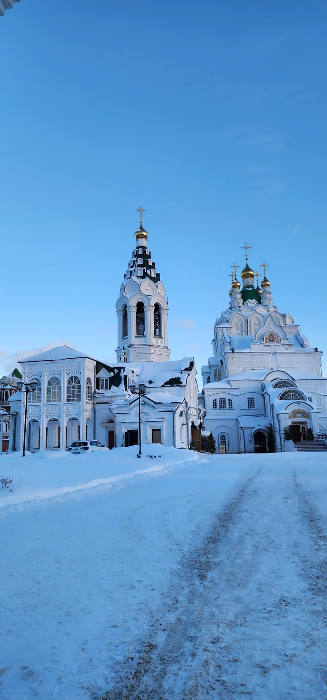 Нашим гидом была Мария и сделала наше недолгое пребывание в Йошкар-Оле очень комфортным и безумно красивым🤗