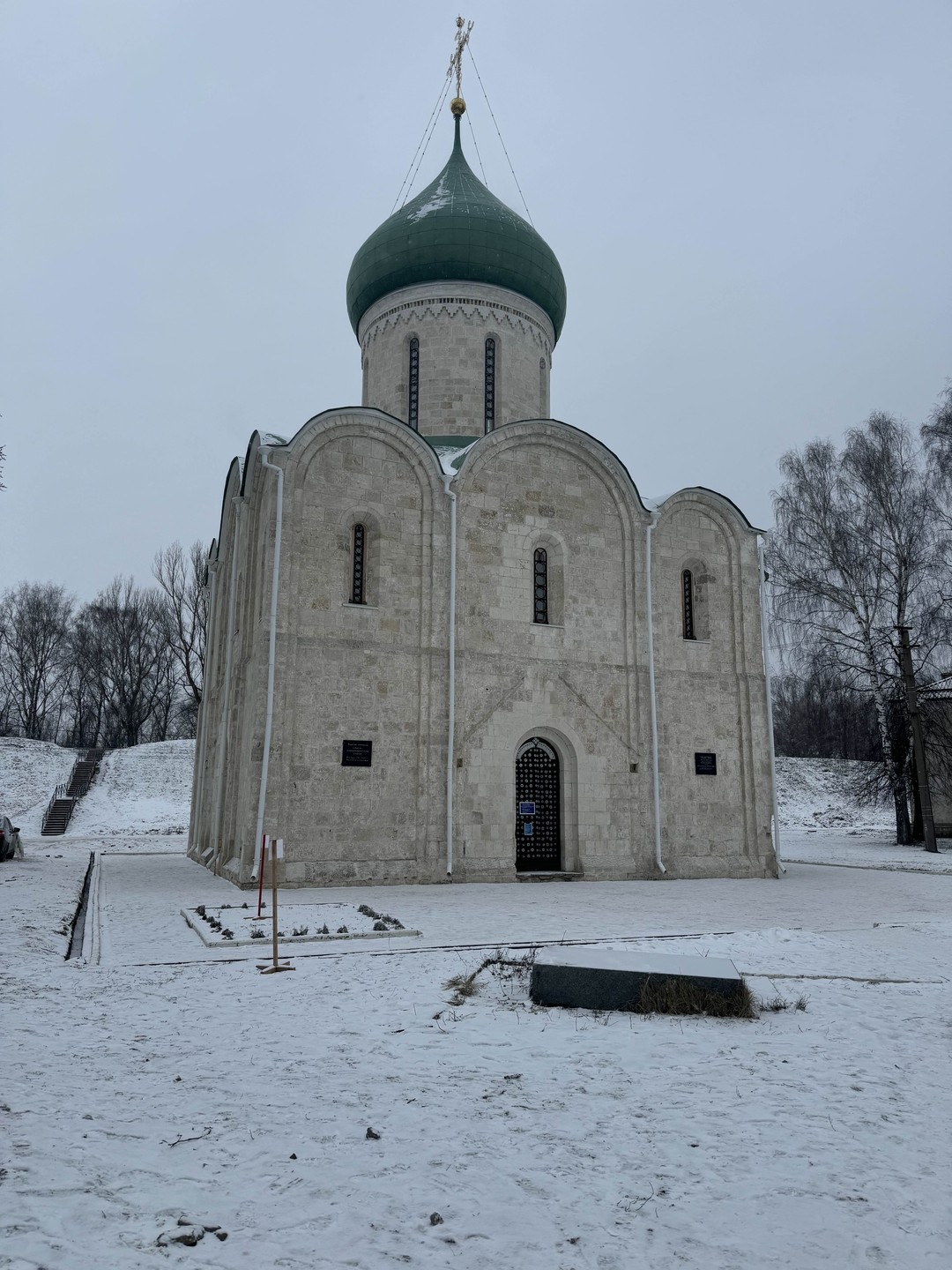 Очень понравилась экскурсия по зимнему Переславлю. Владимир доступным языком рассказал про город и озеро. В городе