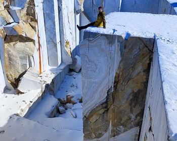 Пузырчатый лёд, обед в бурятской деревне, Тажеранская степь и Долина каменных духов