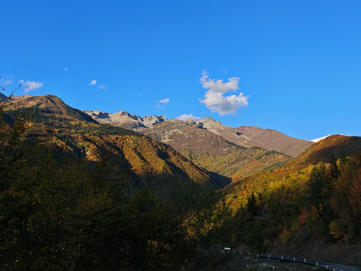 Небанальная Грузия: автотур по ярким локациям запада страны в мини-группе (из Кутаиси)