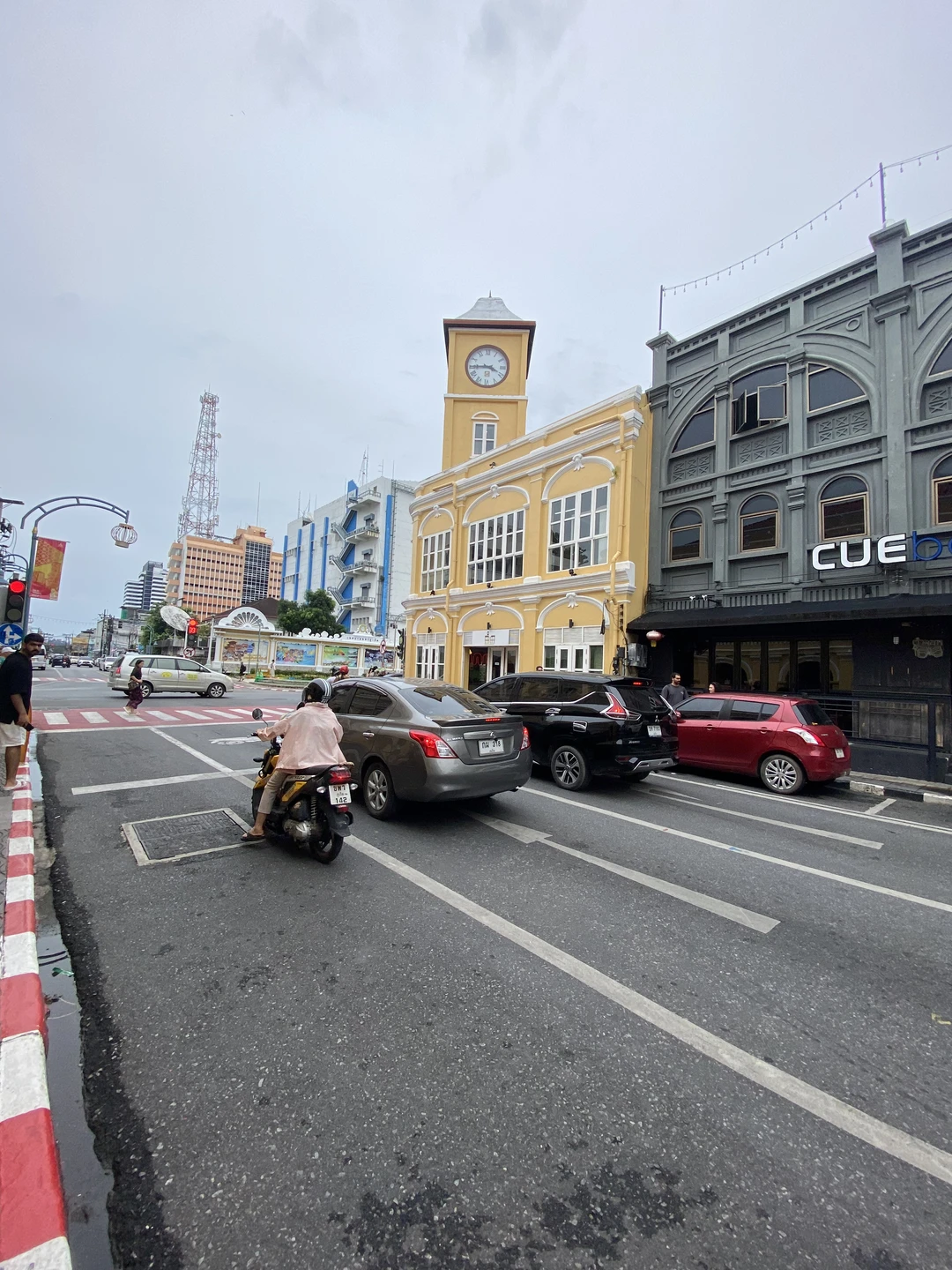 Очень понравилась экскурсия. Утром был дождь, поэтому днем мы отправились на другое направление в восточную часть