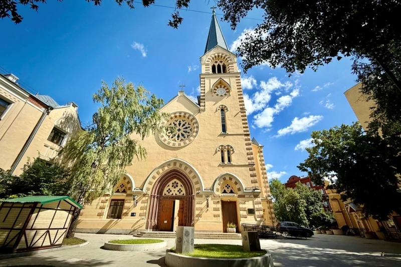 Москва готическая: соборы, замки и усадьба Михалково