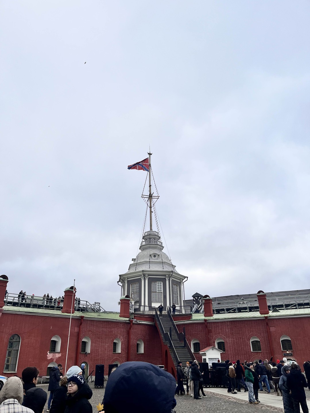 Большая благодарность Галине за прекрасный детальный интересный рассказ об истории Петропавловской крепости и Санкт-Петербурга! Бонусом в