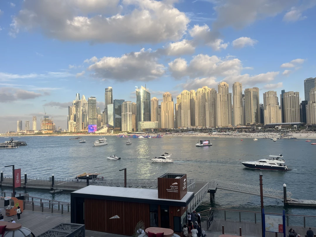 Поезда прошла отлично, спасибо Амину. Ездила я одна с ребенком (7лет). Маршрут подстроили под наши пожелания