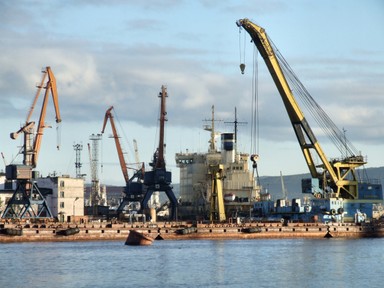 Фото достопримечательности: Мурманский порт