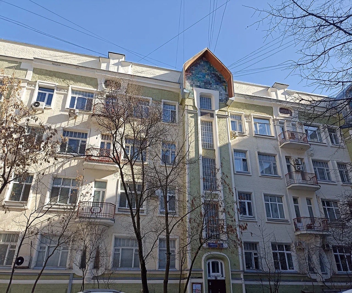 За каждым успешным мужчиной стоит великая женщина (9/18)