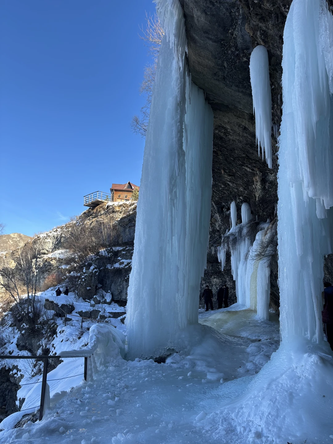 Остались под огромным впечатлением от экскурсии, от Мухаммада, от Дагестана впринципе!!! Мухаммад профессионал своего дела, все