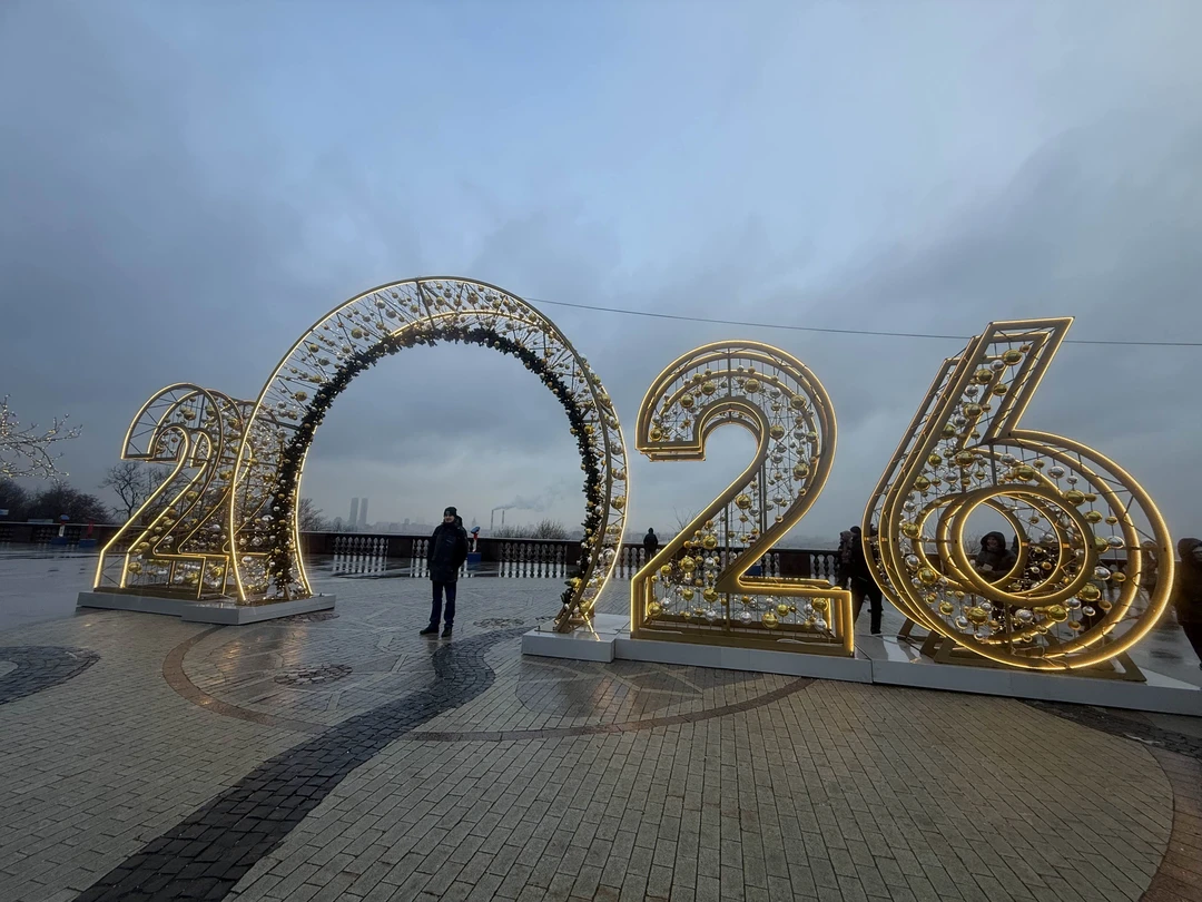 Спасибо за экскурсию. Прекрасное время препровождения! Хоть день был пасмурный, у нас останутся самые яркие воспоминания!