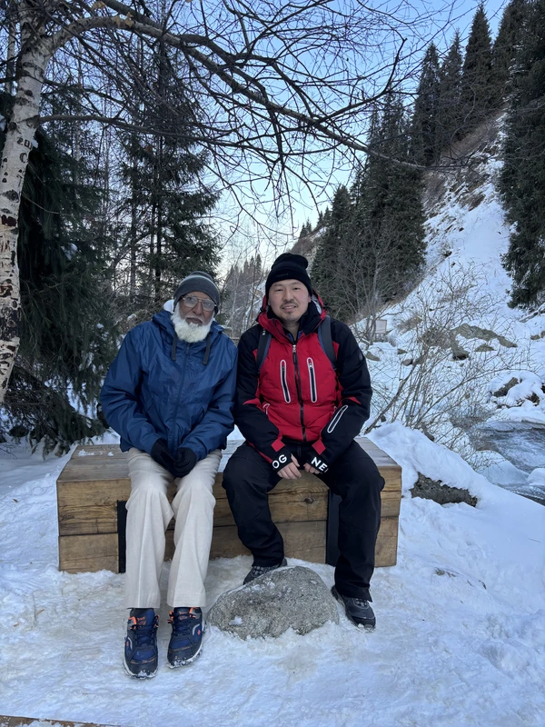 Большое Алматинское озеро, водопад Аюсай, горячие источники - из Алматы