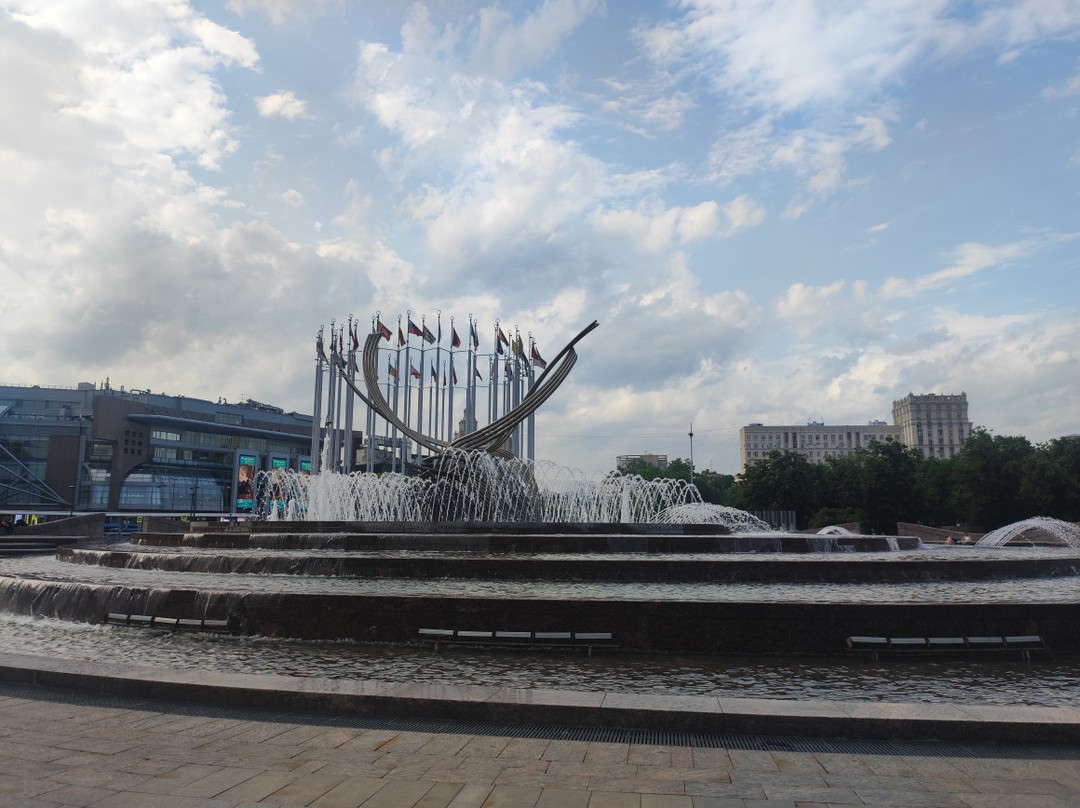 Экскурсии в 15:15, формат в котором уже гарантия качества. Я была на экскурсии этого формата в