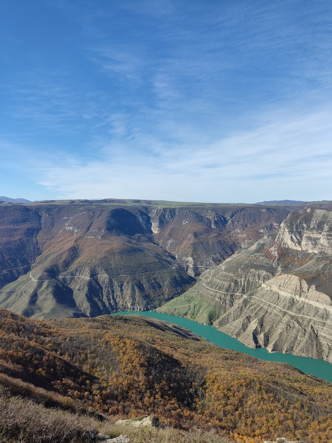 Посетили, наконец, Сулакский каньон! Гид АльМар был великолепен. Очень эрудированный, любящий всем сердцем свой край, весёлый