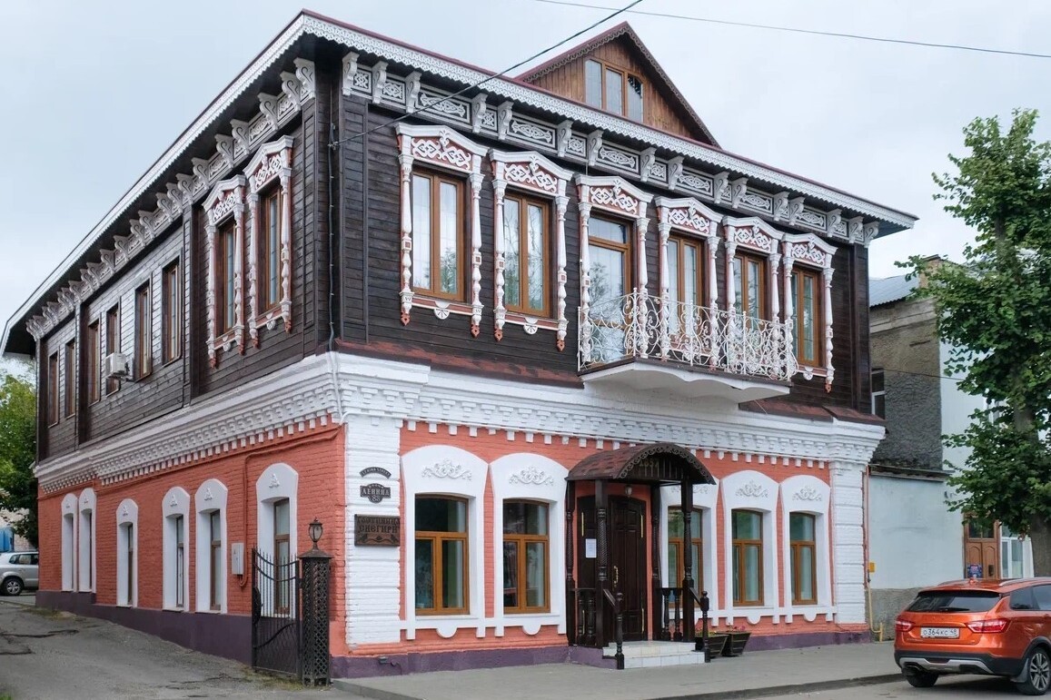 Фото 3 - Экскурсия: "На цветение сирени в Липецкую область из Москвы: Богородицк, Елец и природа"