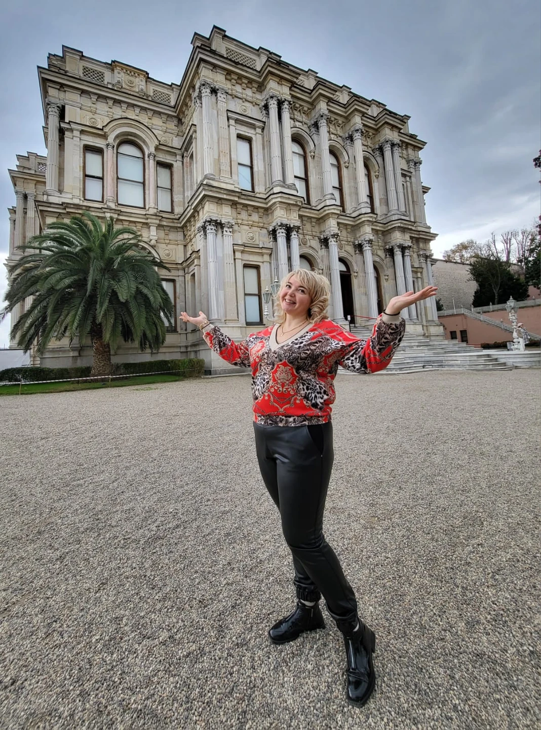 Не первый раз в Стамбуле. Европейскую часть уже знаю. А вчера познакомилась с Азией. Реально она