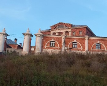 Экскурсия по Касимову, храм в готическом стиле, усадьба «рязанского дракулы» и Троицкий храм