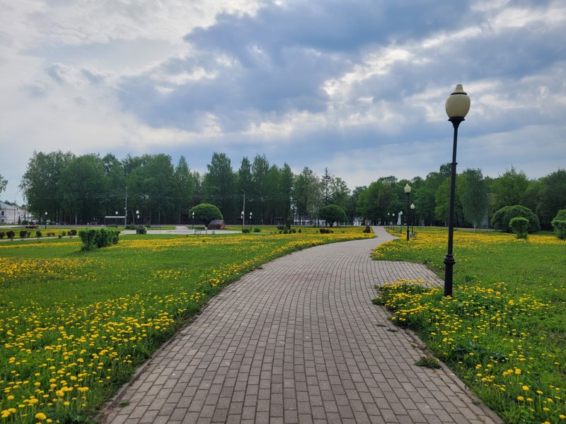 Вдоль по Гостинодворской улице
