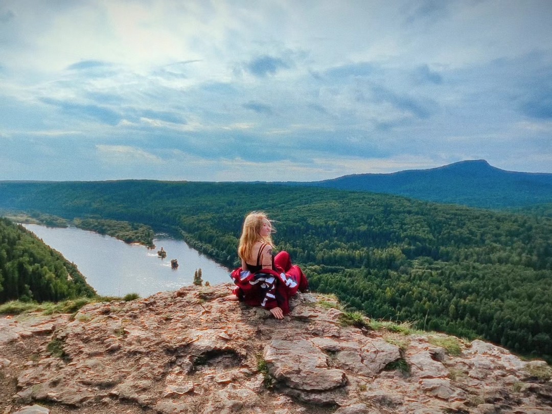 Наше путешествие длилось почти сутки. За это время мы посетили потрясающе красивые места. Вид с Полюда