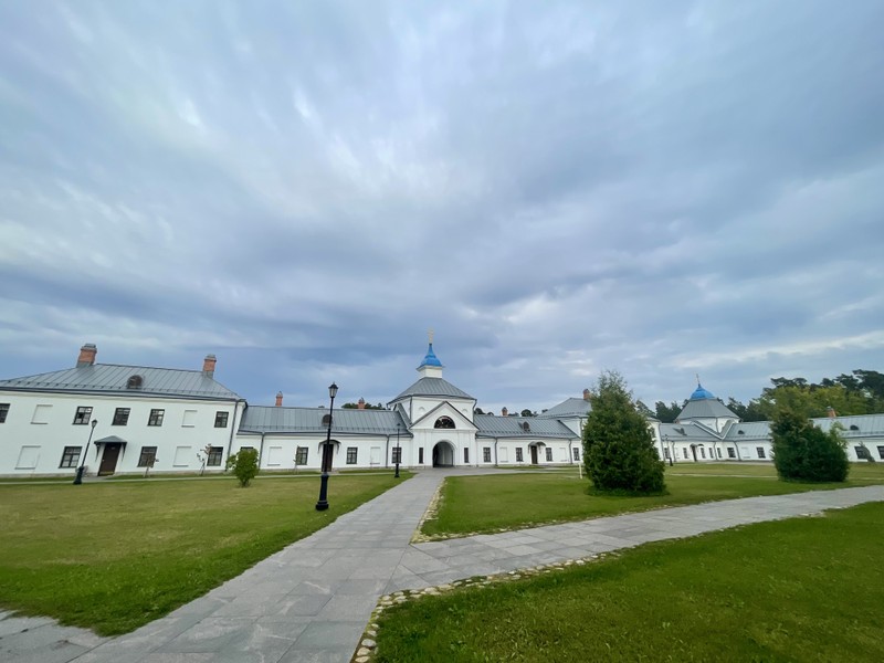 Из Петербурга - на остров Коневец