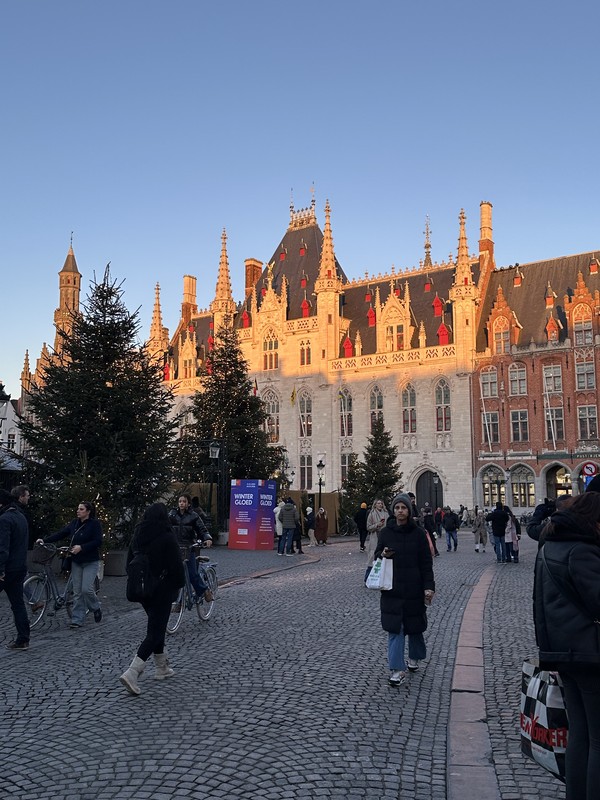 Классический Брюгге с неклассическим содержанием