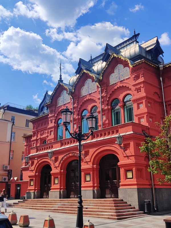 «В Москву, в Москву, в Москву!» - по чеховским местам