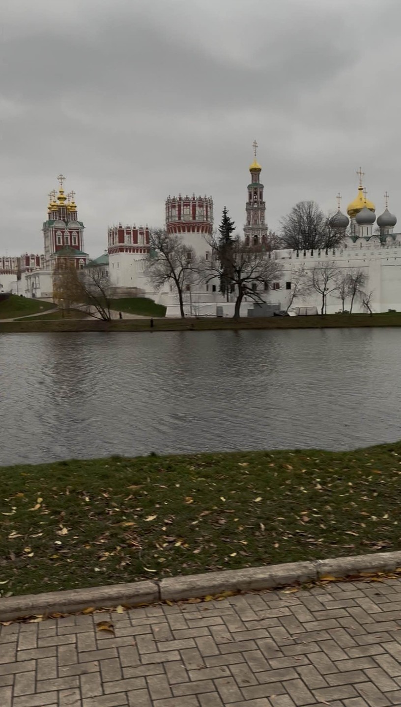 Экскурсия подойдёт практически для всех возрастов. Я специально подобрала автобусную экскурсию, чтобы много не ходить пешком
