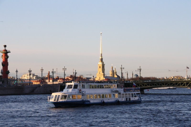 Фото к экскурсии Прогулка на теплоходе «Город-порт»