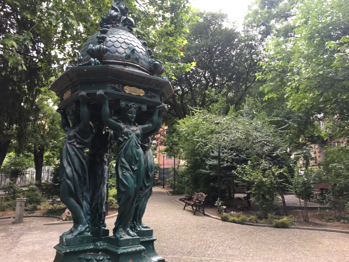 «Мне Тифлис горбатый снится...» — по следам поэтов и аристократов в Тбилиси (16/16)