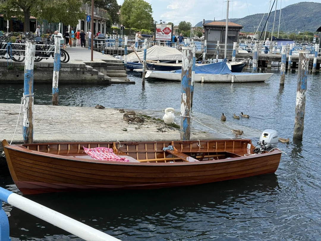 Это было превосходно! Это действительно не изъезженный маршрут, 7 часов пролетели незаметно, очень красиво, интересно. Успели