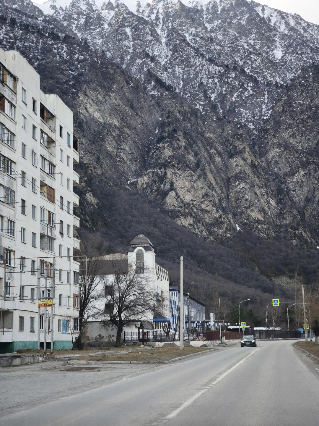Если вы закажете экскурсию на Эльбрус с прекрасным гидом Борисом - будьте уверены вас окружат заботой