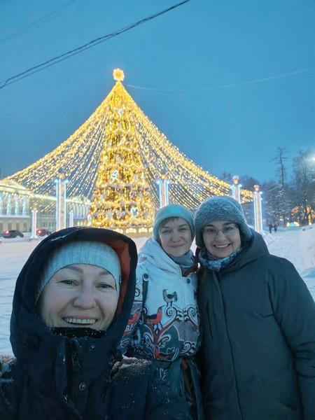 Мы с сестрой любим путешествовать по России и в этот раз заглянуло во Владимир. Экскурсии выбираем