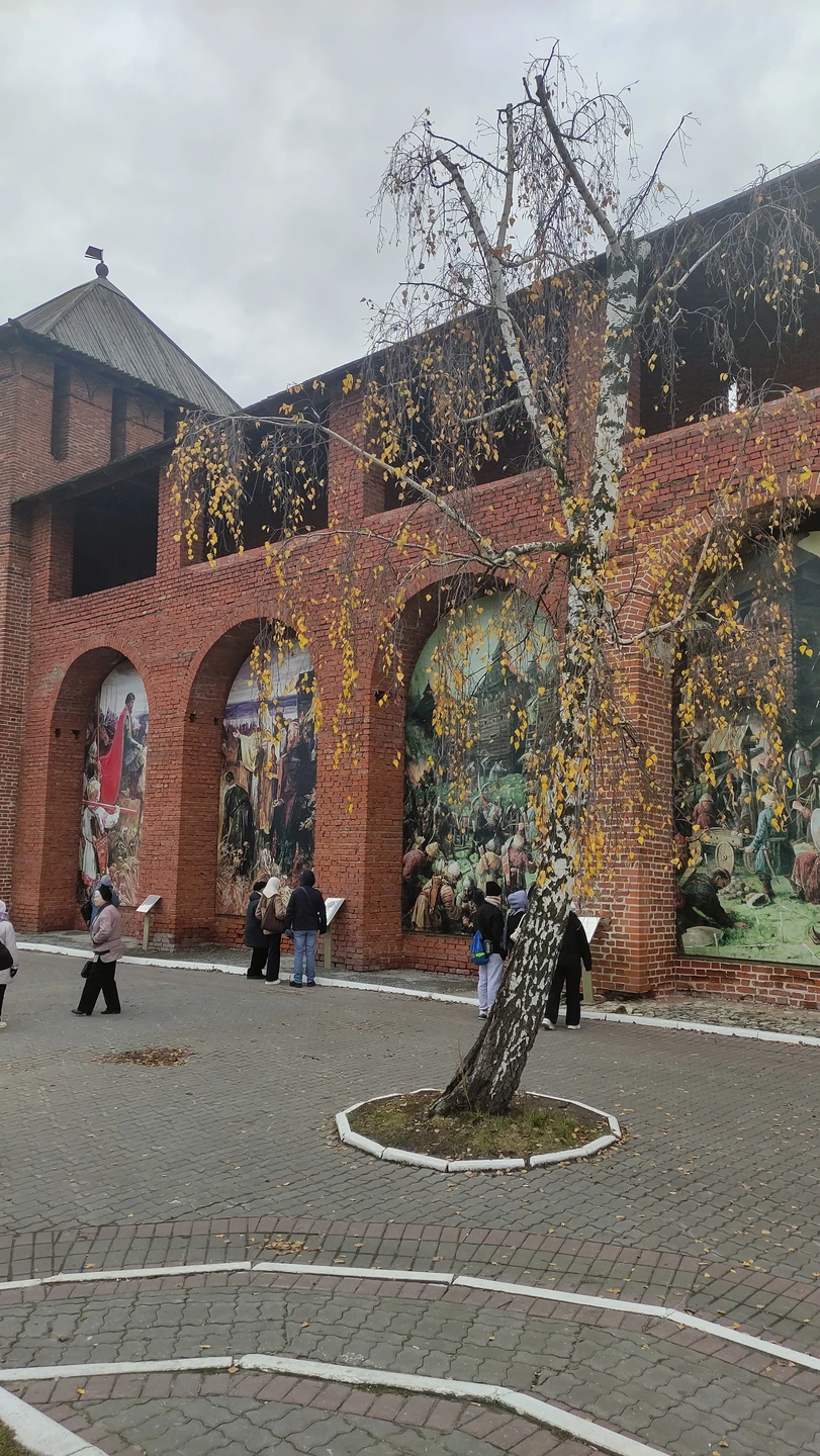 Потрясающая экскурсия! Нам не сильно повезло с погодой, но очень повезло с гидом Натальей. Понимая, что