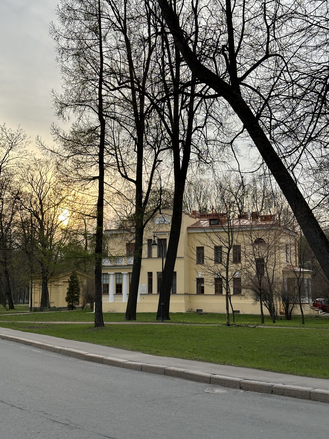Петербургские дачники: экскурсия по Каменному острову (Елена)