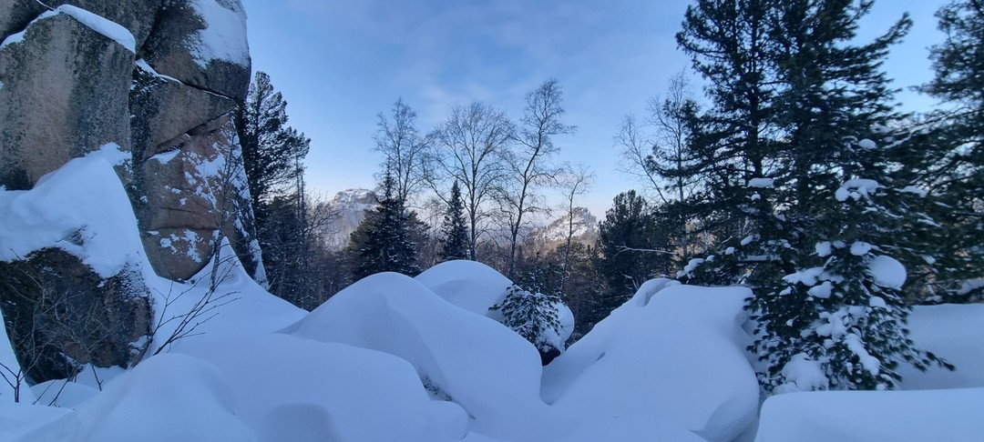 Кто любит природу - однозначно рекомендую посещение Красноярских столбов! Место невероятной красоты в любую погоду и