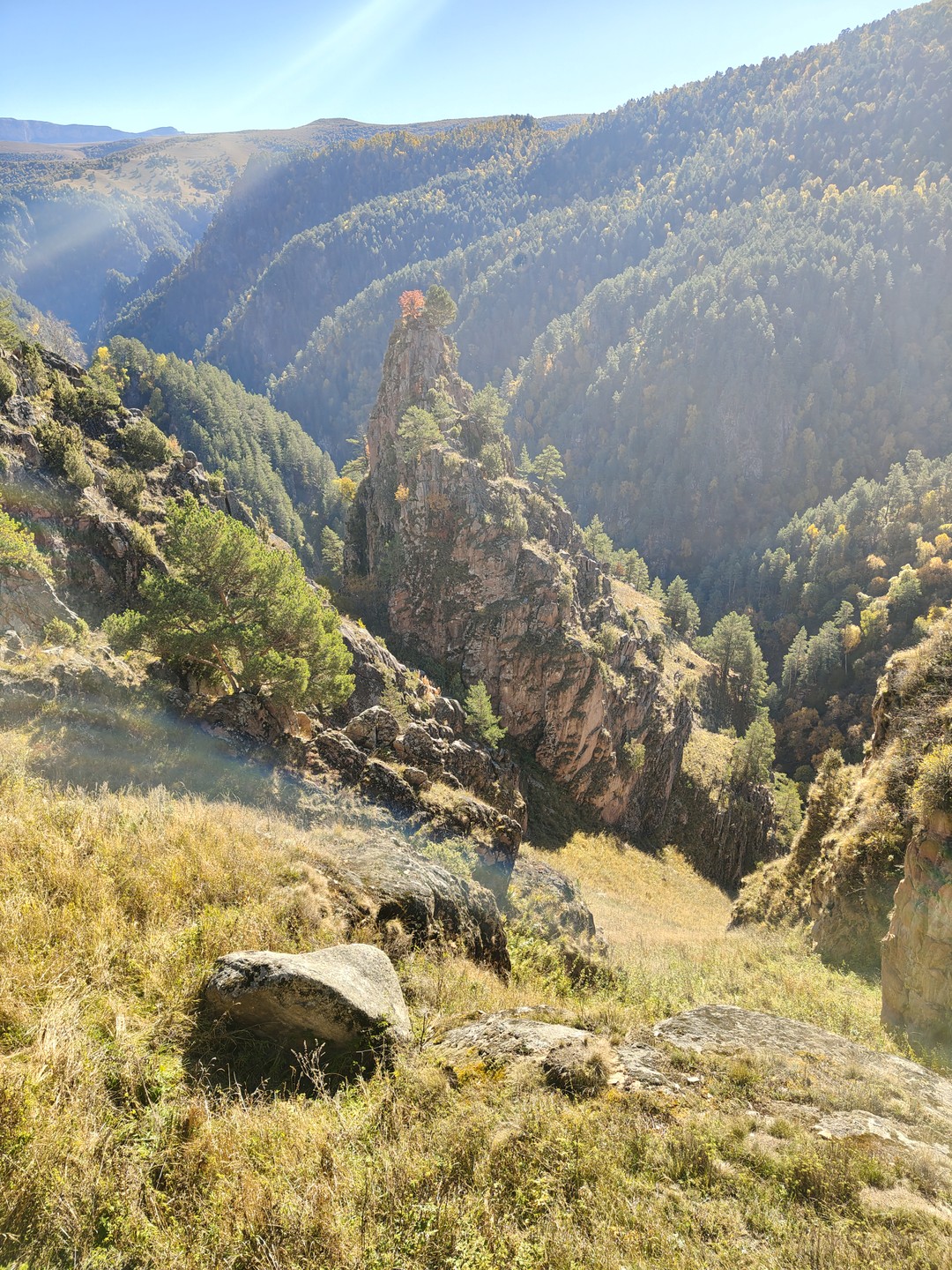 Огромная благодарность организаторам экскурсии и искрянняя благодарность гиду Георгию за полученные положительные эмоции от поездки!