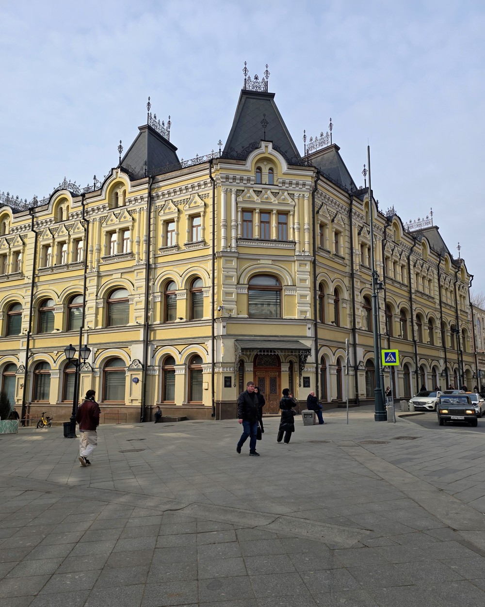 Французские моды и бизнес по-французски в Москве 19 века