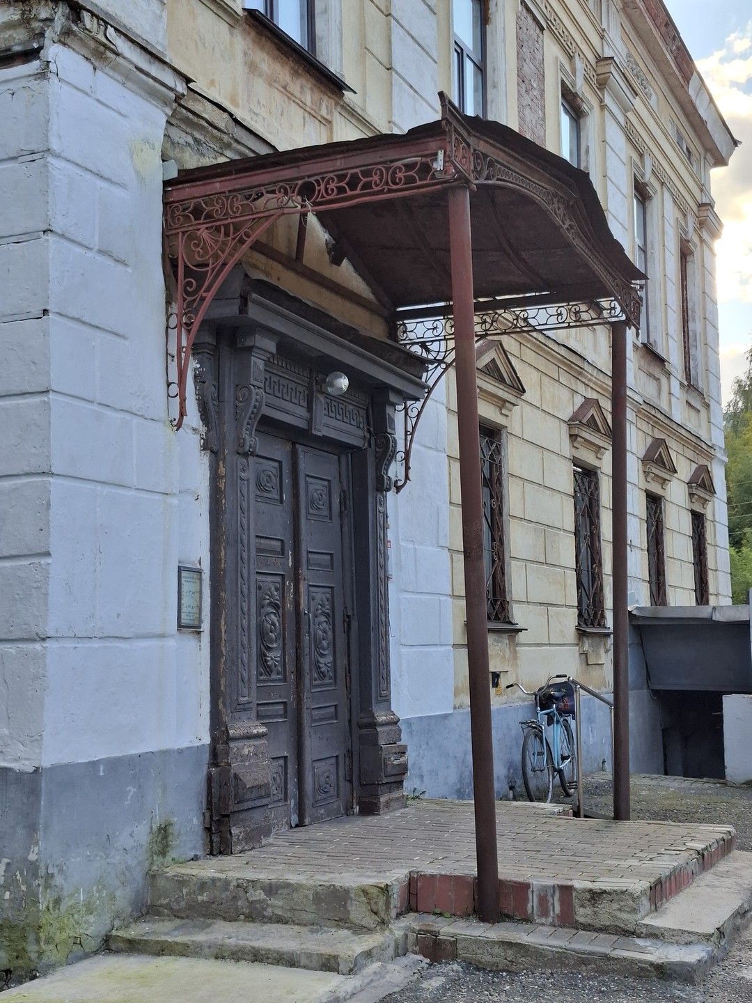 Супер классная, интересная поездка и экскурсия, самые лучшие впечатления за весь наш мини-отпуск в Киров. Всем